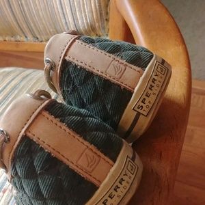 Women's green kaki Brown top wider Sperry shoes8.5